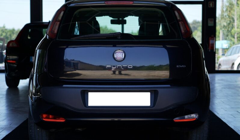 
								Fiat Punto Evo full									