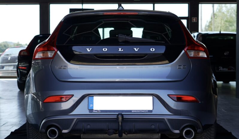 
								Volvo V40 D2 R Design full									