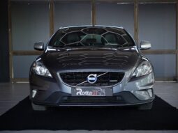 
										Volvo V40 D2 R Design full									