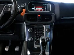 
										Volvo V40 D2 R Design full									