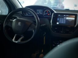 
										Peugeot 208 Allure full									