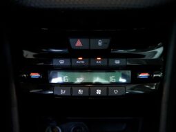 
										Peugeot 208 Allure full									