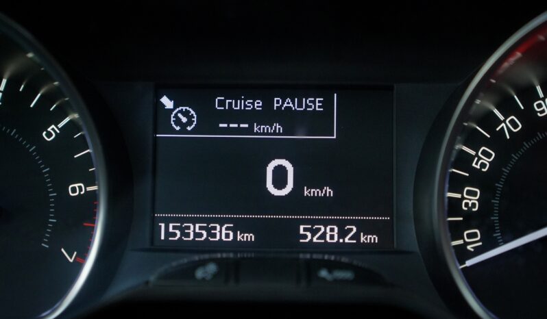 
								Peugeot 208 Allure full									