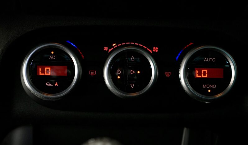 
								Alfa Romeo Giulietta full									