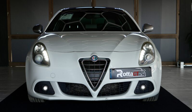 
								Alfa Romeo Giulietta full									