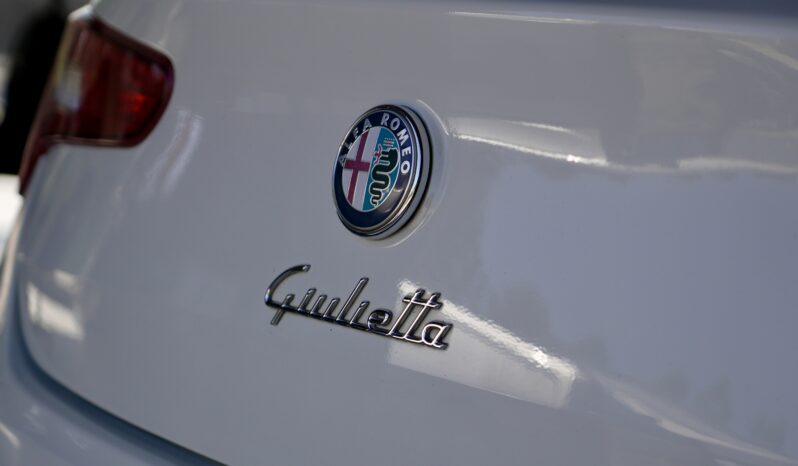 
								Alfa Romeo Giulietta full									