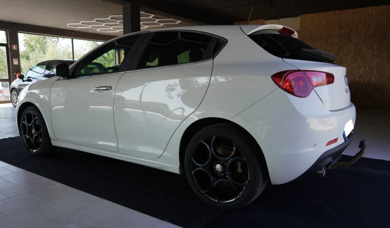 
								Alfa Romeo Giulietta full									