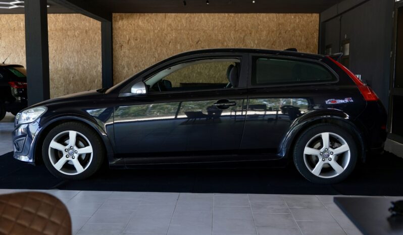 
								Volvo C30 R Design full									
