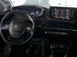 
										Peugeot 208 Allure full									