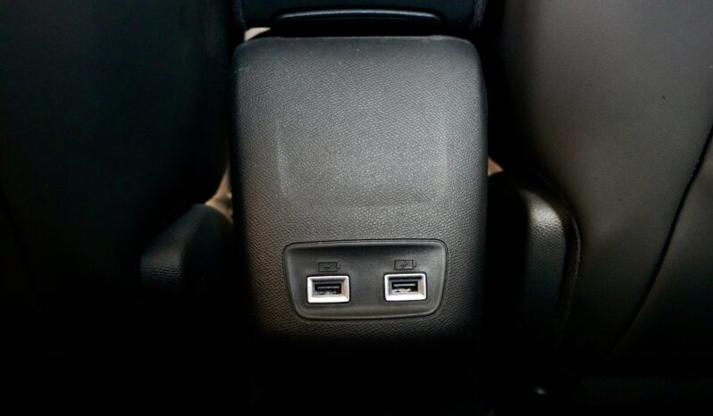 
								Peugeot 208 Allure full									