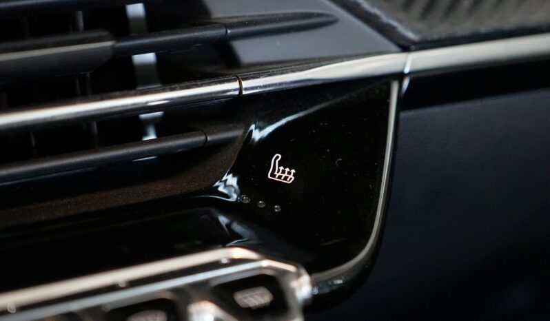 
								Peugeot 208 Allure full									