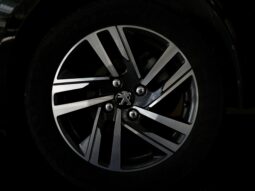 
										Peugeot 208 Allure full									